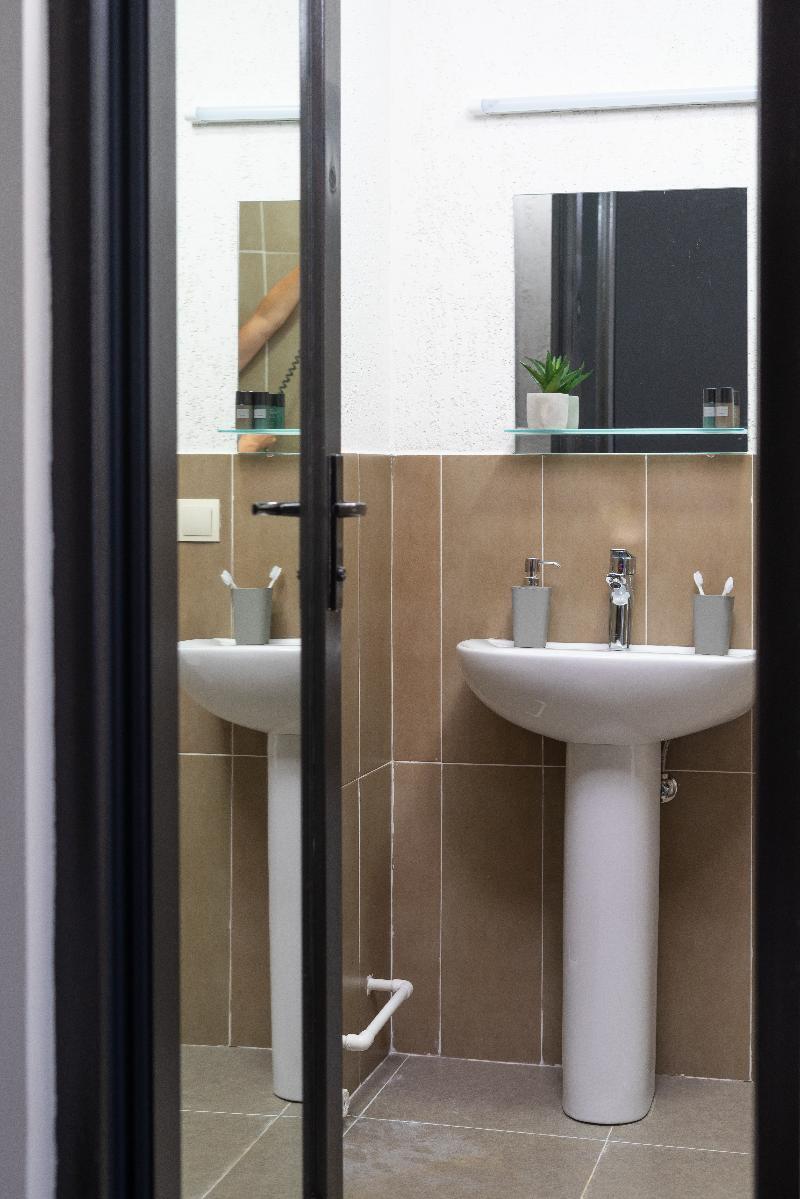 サイレント ヒル ホテル トビリシ ティビリシ エクステリア 写真